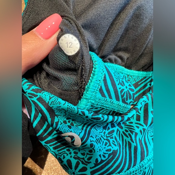 Lululemon Energy Bra - Picture 6 of 6